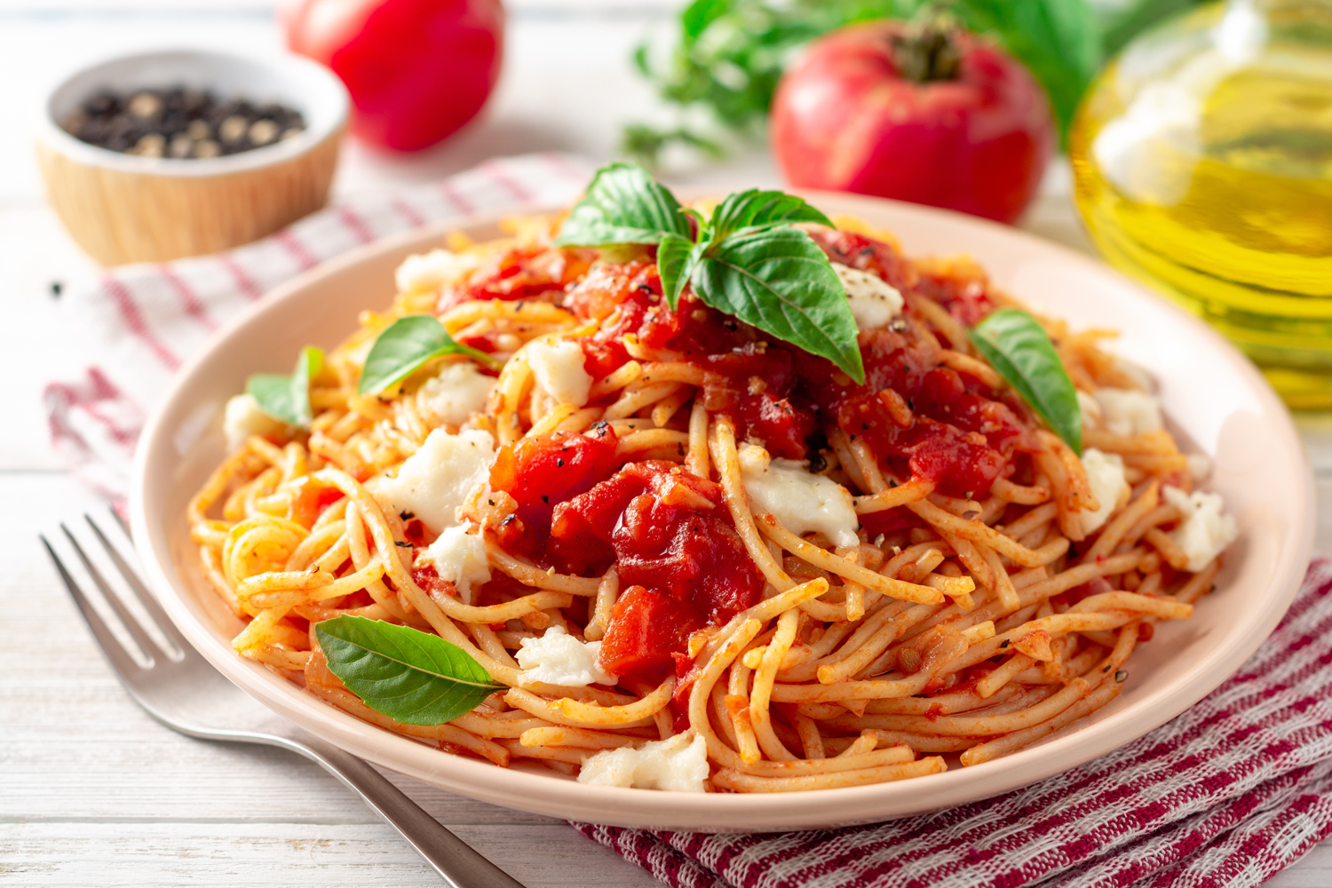 Nudeln Lüneburg: Ein Teller Spaghetti di Napoli und Mozarella